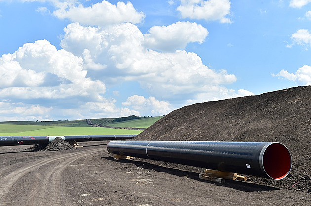 Stát na nákupech. Ztrátová trubka ukazuje neschopnost státu
