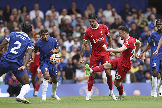 Pochettinův debut skončil remízou, Chelsea s Liverpoolem daly po gólu