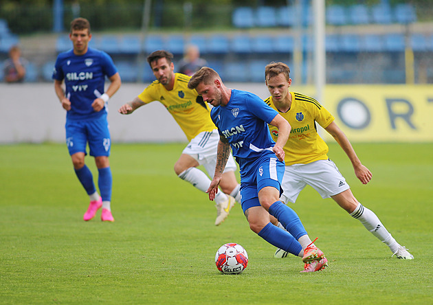 Táborsko uzavřelo podzim porážkou, Varnsdorf už není poslední