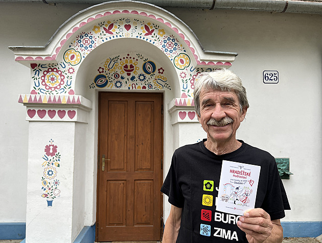 Pije jak jalůvka. Má dušu v péří. V Hradišti připomínají mizející mluvu