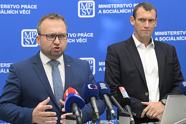 O rodičovský příspěvek lze žádat online. Během pár minut, slibuje ministerstvo