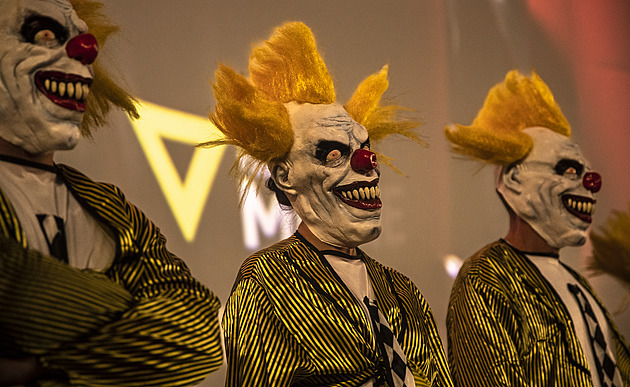 Kazma sesadil Anděla Páně 2. Na jeho film vyrazilo 290 tisíc diváků