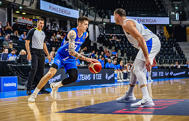 Krejčí se NBA nevzdává, zájemce se hlásí z Euroligy. Proč skončil v Atlantě?