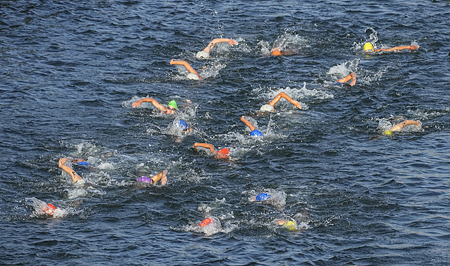 Seina je znečištěná, další předolympijský test v Paříži raději vzdali