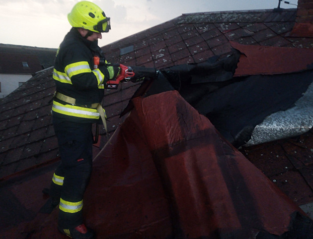 Výstraha před bouřkami: Přijít měly už odpoledne, podle ČHMÚ nebyly podmínky