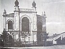 Nová synagoga stávala na prostranství na dnením námstí Svobody v Holeov.
