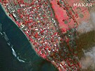 Satelitní snímek ukazuje infraervený pohled na jiní ást msta Lahaina v...