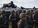 Polsko navý�ilo po�ty jednotek u hranic s B�loruskem. Kv�li obav� z p�ítomnosti...