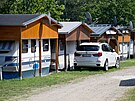 Transkemp pobl� hr�ze Hracholusk� p�ehrady u Plzn�. (15. 8. 2023)