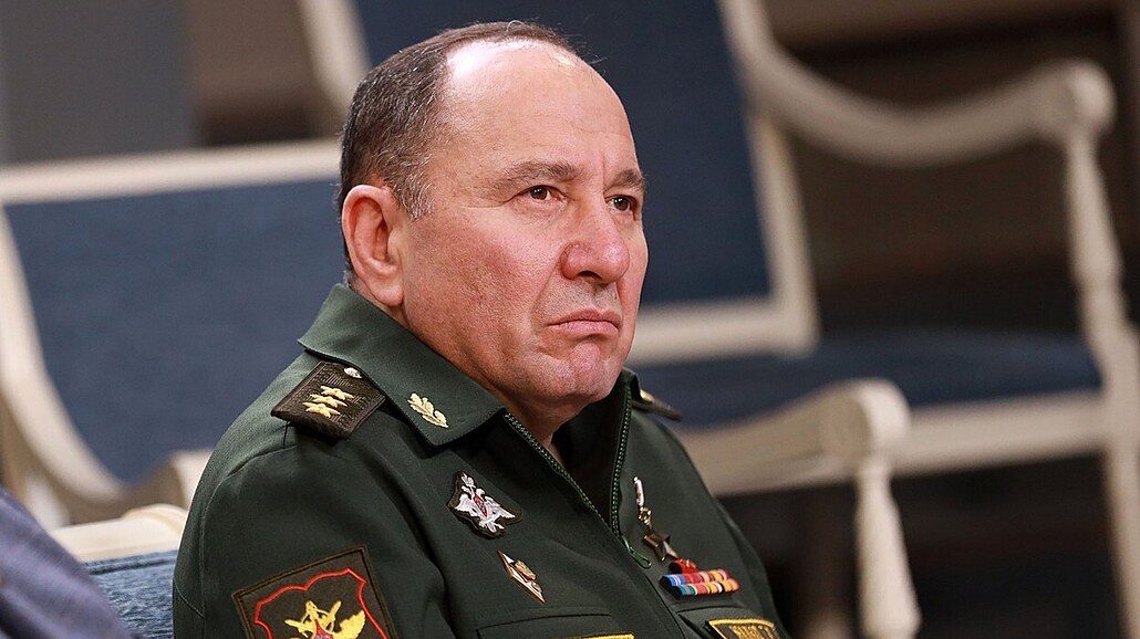 Ruský generálplukovník Gennadij idko, který v roce 2016 velel ruské armád v...