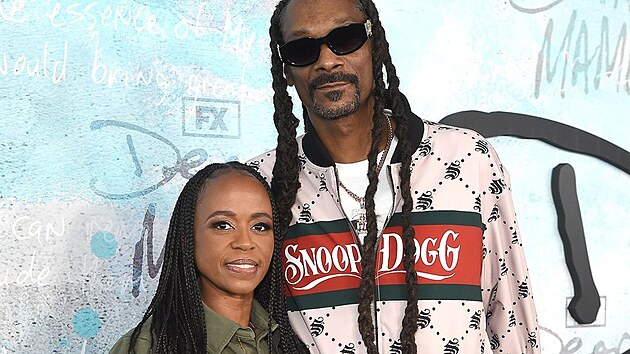 Americk rapper Snoop Dogg je vrn sv stedokolsk lsce Shante. Je mi nejvt oporou, je to m nejvrnj a nejvt fanynka a podporovatelka a dkuji j za krsn ivot s n i asn dti, uvedl muzikant.