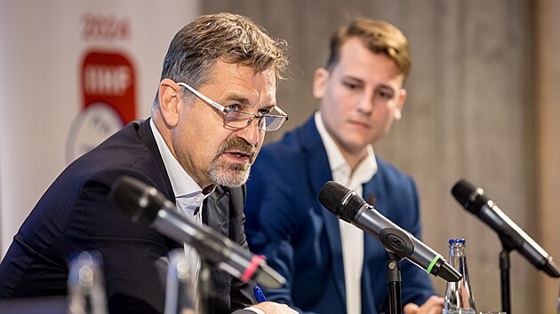 Prezident organizačního výboru Petr Bříza na tiskové konferenci k představení herního plánu a cen vstupenek na mistrovství světa v ledním hokeji 2024, které se bude konat v Praze a Ostravě.