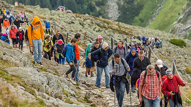 Z�v�re�n� metry o Svatovav�ineck� pouti na Sn�ku dost bol�. (10. srpna 2023)