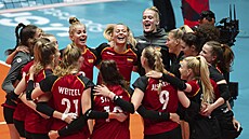 Vít�zná radost n�meckých volejbalistek.