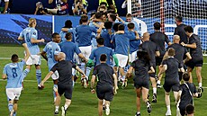 Fotbalisté Manchesteru City slaví triumf v Superpoháru UEFA.