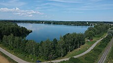 Místo bývalého polního letit Tovaov dnes zaujímá Annínské jezero.