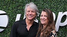 Celoivotní lásku si slíbili i Jon Bon Jovi a jeho ena. Potkali se na stední...