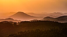 Vrchol Klíe je oblíbeným cílem fotograf i výletník, kteí sem stoupají bhem...