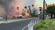 Kou a plameny stoupají v Lahain, okres Maui, Havaj. (10. srpna 2023)
