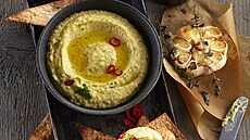 Hummus z peenho esneku + stepy