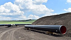 Stavba nového plynového potrubí u Terezína na Břeclavsku, kterou zajišťuje...