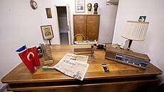 Komentované prohlídky zavedou náv�t�vníky do bývalé kancelá�e Alexandra Dub�eka...