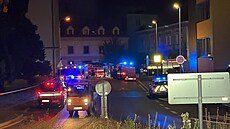 Evakuace nemocnice v Kralupech nad Vltavou po nahlá�ené bomb� (18. 8. 2023)