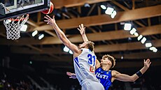 �eský basketbalista Martin K�í� zakon�uje na estonský ko�.