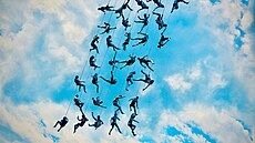 Zábr ze zkouky zahajovací show Aquanauts / Pocta novému cirkusu