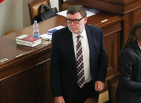 Ministr financí Zbynk Stanjura ve Snmovn