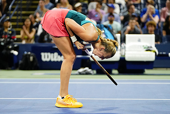 eská tenistka Petra Kvitová se hecuje v prvním kole US Open.