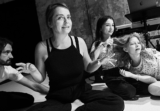 Pavla Beretová vedla pro d�ti workshopy a p�edstavení Snowflakes s re�isérem...