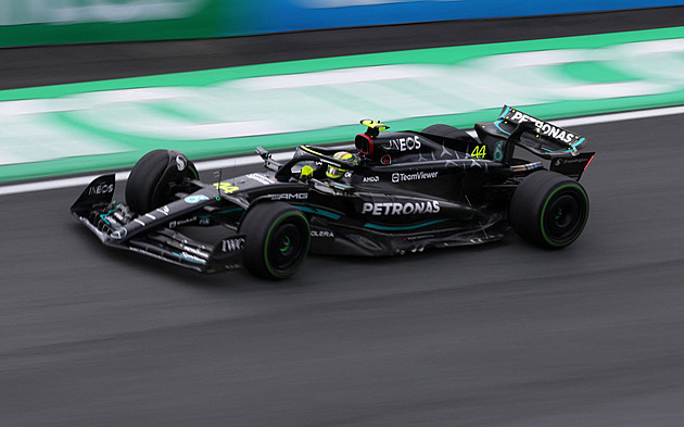 Hamiton a Russel prodloužili smlouvu s Mercedesem do roku 2025