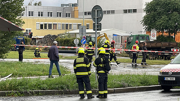 Únik plynu omezil dopravu na Ládví, jeho koncentraci měřili i v metru