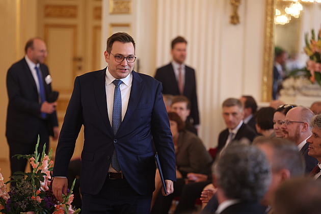 Hamás je náš společný nepřítel, prohlásil Lipavský před odletem do Ománu