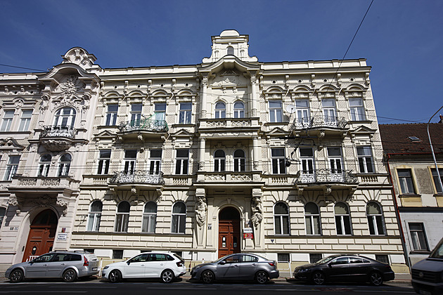 Prominentní sousedi, klid a všude blízko. Kde chtěla primátorka Vaňková byt