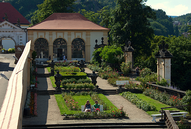 Na zámku v Děčíně na dva roky zavřeli Růžovou zahradu, vrátí ji do baroka