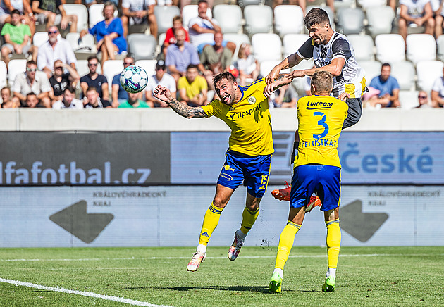 Hradec Kr. - Zlín 2:0, další zápas na novém stadionu, další výhra domácích