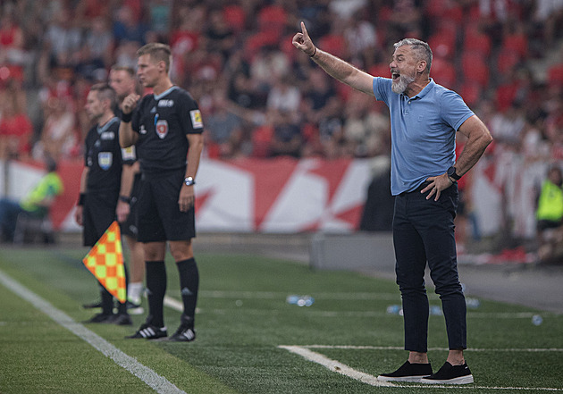 Neinkasují a neprohrávají. Ale Zápy máme zmapované, ujišťuje trenér Hapal