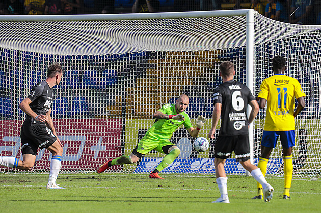 Socha mě těší, ale je to obří nadsázka, říká Dostál na prahu unikátního rekordu