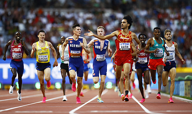 Běžecké trio Ingebrigtsenů nařklo otce z násilného chování, ten to popírá