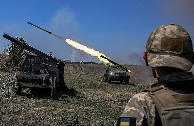 Váhání Západu může za pomalost ukrajinské ofenzivy, míní bývalý generál NATO