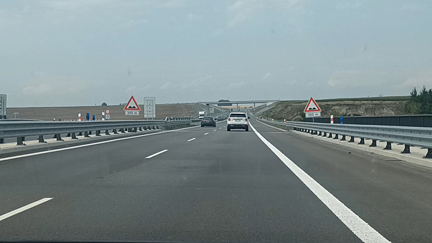 ŘSD hlásí problém na nové dálnici D35, u mostu se objevila nerovnost