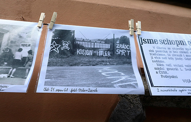 Okupaci z roku 1968 připomíná v Chebu ojedinělá výstava fotek u Špalíčku
