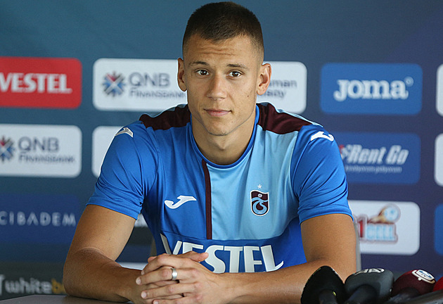 Jak to děláš, Dinamo? Nenápadná akademie vydělává miliardy. Proč Česko zaostává?