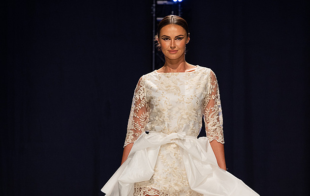 Ležérní i dekadentní modely předvedly české krásky na výstavišti v Brně