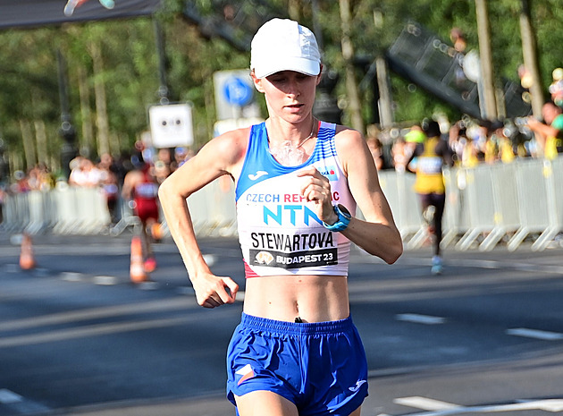 Stewartová byla třetí na půlmaratonu v Málaze, půl minuty za národním maximem