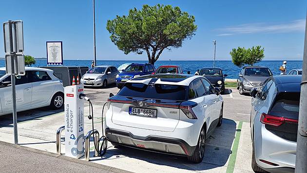 MG4 nemusí lákat jen cenou. Dva tisíce kilometrů čínským elektromobilem