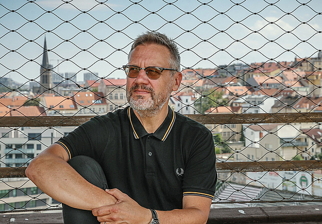 Herec David Matásek měl nehodu. Uf. Žijem, napsal