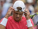 Dánský tenista Holger Rune smutní v prvním kole US Open.